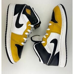 AIR JORDAN 1 MID Yellow Ochre Black Sneakers Youth (6) DQ8423-701 ($85) with box